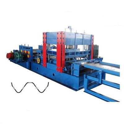 تجهیزات دستگاه تشکیل رول درز ایستاده 15m / min تجهیزات 5.5KW